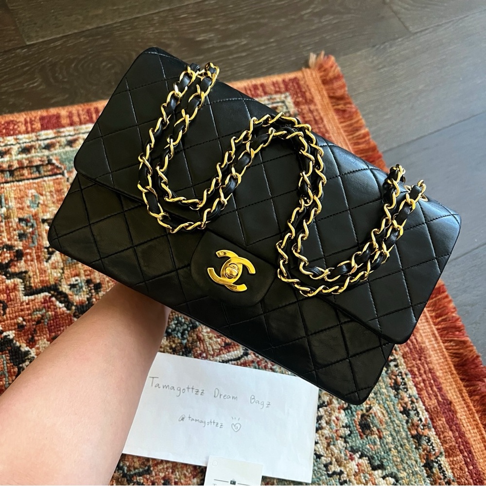 Chanel Classic Vintage Medium Double Flap Bag - Picture 5 of 11